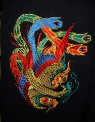 ６色づかいの鳳凰の刺繍です。サムネイル