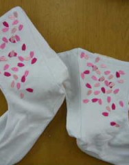 10枚ハゼの足袋に桜のみを刺繍サムネイル
