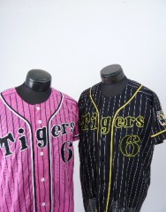 阪神タイガース　ユニフォーム　2着色違いの刺繍です。サムネイル