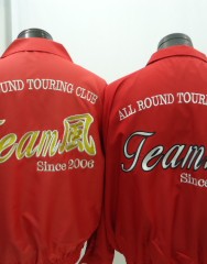 ツーリングチーム　Team風　ブルゾン刺繍サムネイル